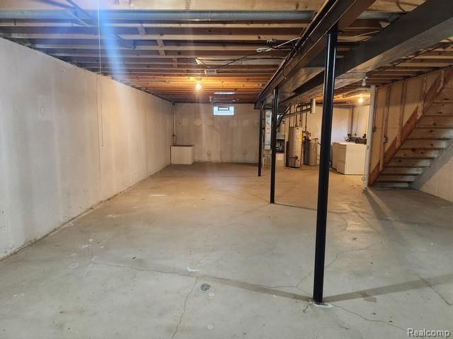 7611 Woodview Drive, Waterford Charter Township, MI 48327