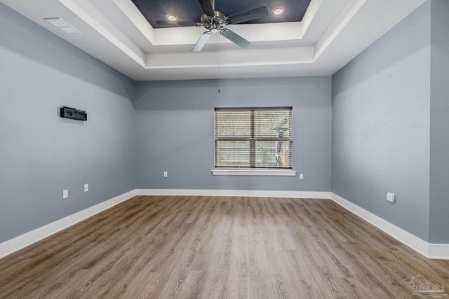 5761 Danbury Blvd, Pace, FL 32571