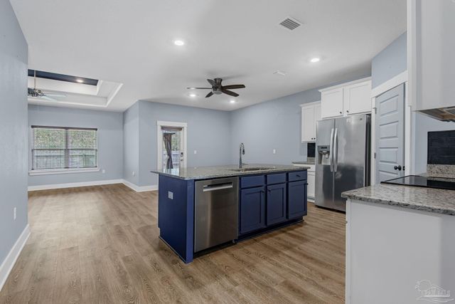 5761 Danbury Blvd, Pace, FL 32571