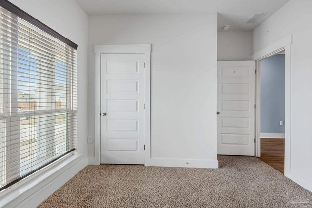 5761 Danbury Blvd, Pace, FL 32571