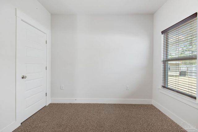 5761 Danbury Blvd, Pace, FL 32571