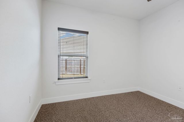 5761 Danbury Blvd, Pace, FL 32571