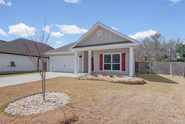 5761 Danbury Blvd, Pace, FL 32571