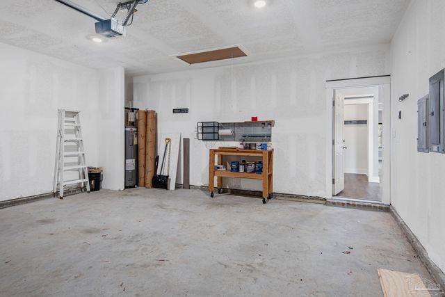 5761 Danbury Blvd, Pace, FL 32571