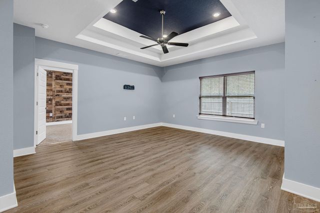 5761 Danbury Blvd, Pace, FL 32571