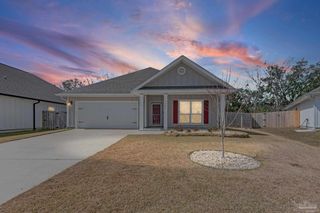 5761 Danbury Blvd, Pace, FL 32571