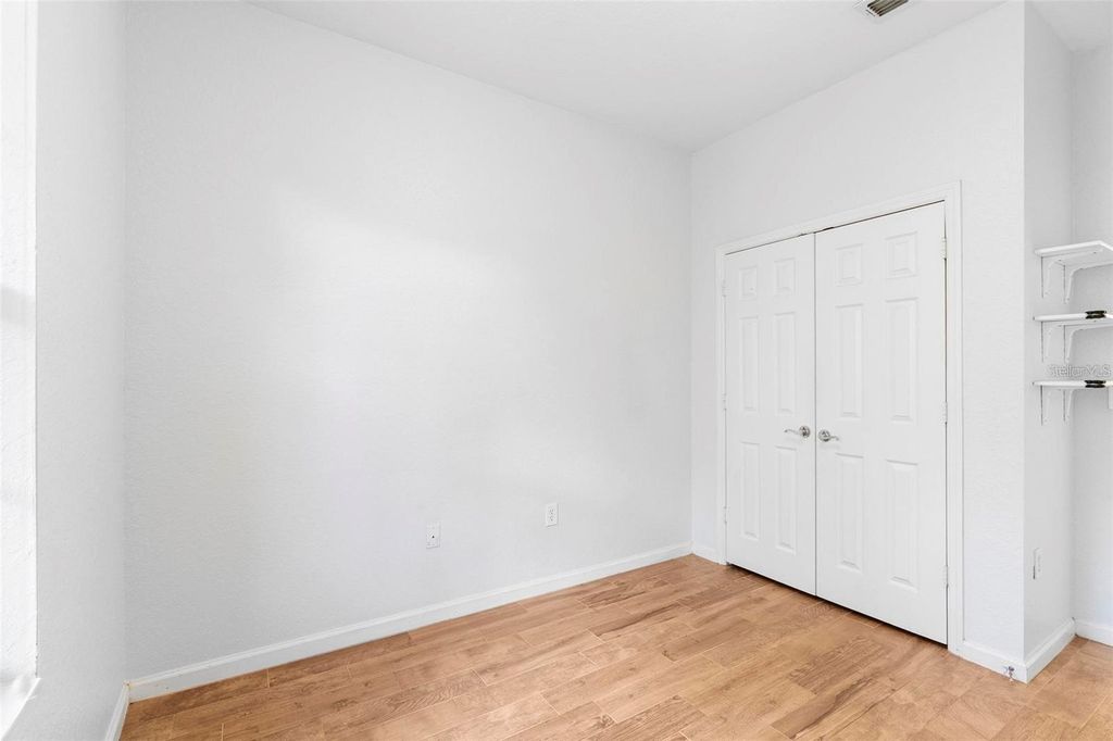 Image 12 of property listing at 6265 CONTESSA DRIVE 210, Orlando, FL 32829
