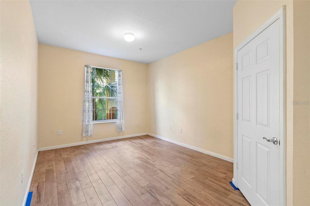 Image 20 of property listing at 6265 CONTESSA DRIVE 210, Orlando, FL 32829
