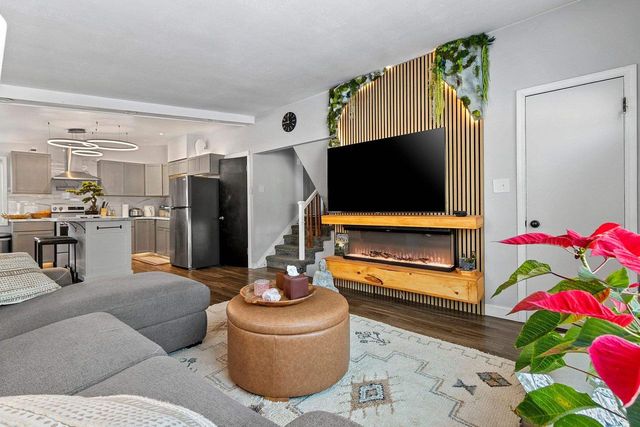 1155 S NORWOOD AVENUE, Green Bay, WI 54304