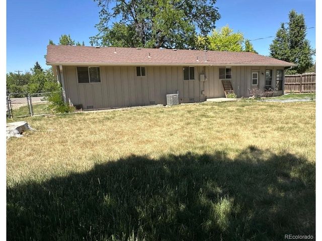 820 W 30th St, Loveland, CO 80538