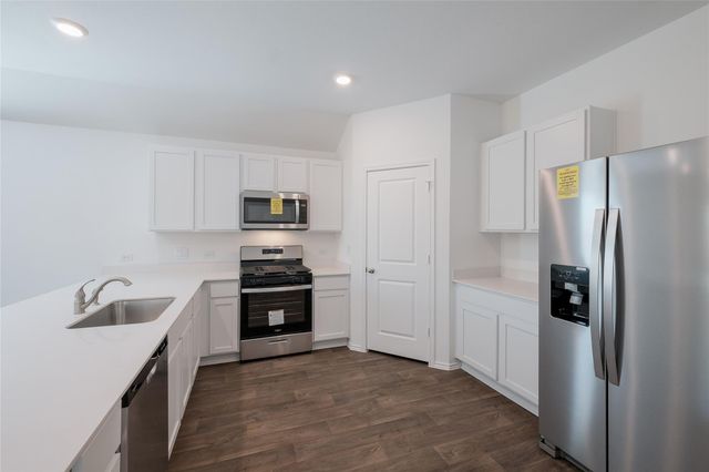 12202 Pike BND, Mustang Ridge, TX 78610