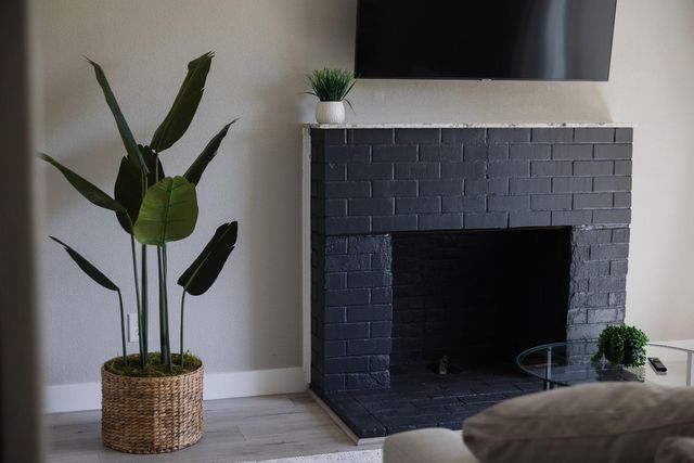 8942 Alderson Ave, Sacramento, CA 95826