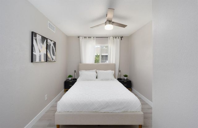 8942 Alderson Ave, Sacramento, CA 95826