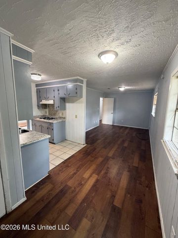 6735 Harry S Truman Drive, Jackson, MS 39213