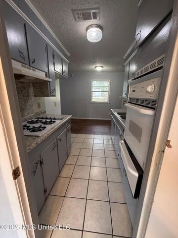 6735 Harry S Truman Drive, Jackson, MS 39213