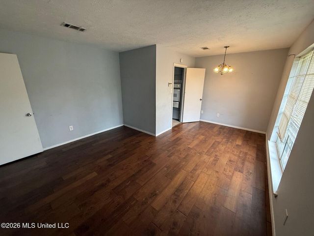 6735 Harry S Truman Drive, Jackson, MS 39213