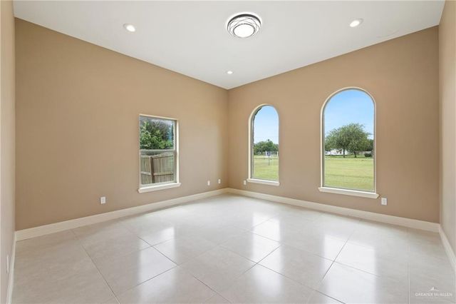 4511 E Curve E Road, Edinburg, TX 78542