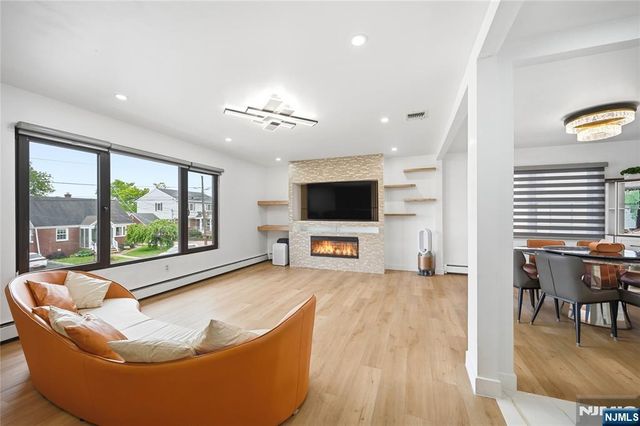 55 17th Avenue, Elmwood Park, NJ 07407
