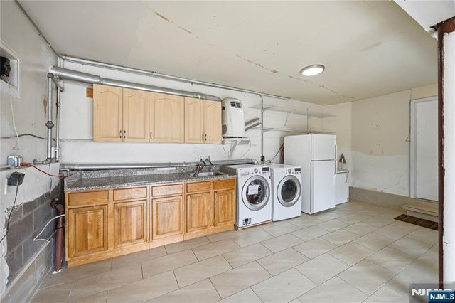 55 17th Avenue, Elmwood Park, NJ 07407