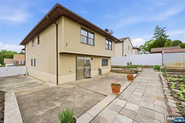 55 17th Avenue, Elmwood Park, NJ 07407