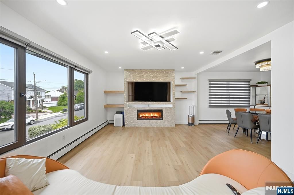 55 17th Avenue, Elmwood Park, NJ 07407