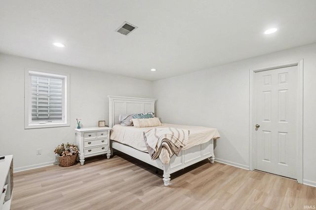 21369 Sylvan Court, Bristol, IN 46507