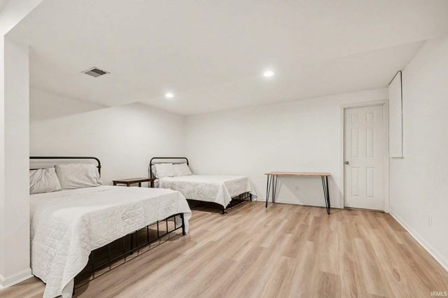 21369 Sylvan Court, Bristol, IN 46507