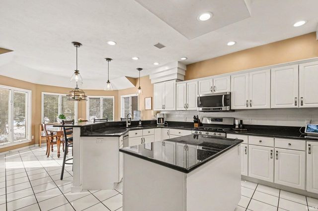 21369 Sylvan Court, Bristol, IN 46507