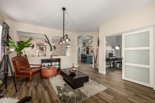 13614 W CATALINA Drive, Avondale, AZ 85392