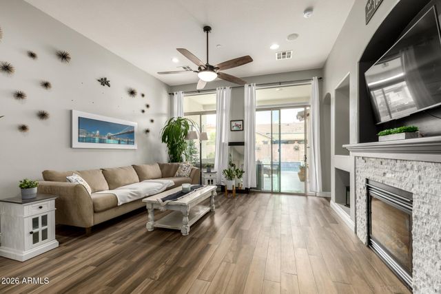 13614 W CATALINA Drive, Avondale, AZ 85392