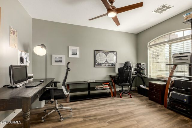 13614 W CATALINA Drive, Avondale, AZ 85392