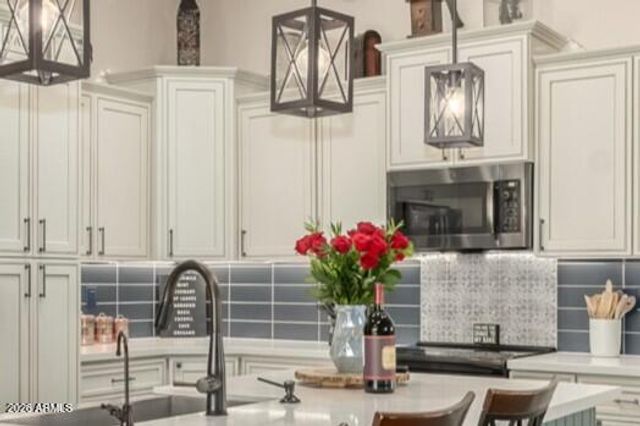 13614 W CATALINA Drive, Avondale, AZ 85392