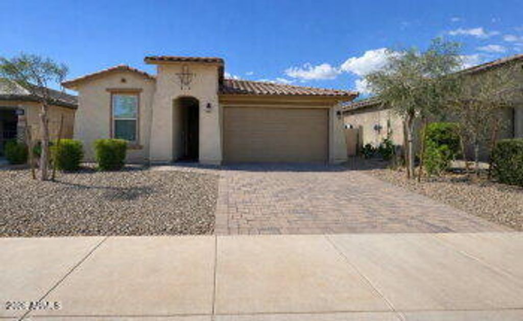 5826 N 194TH Lane, Litchfield Park, AZ 85340