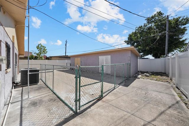6513 N MANHATTAN AVENUE, Tampa, FL 33614