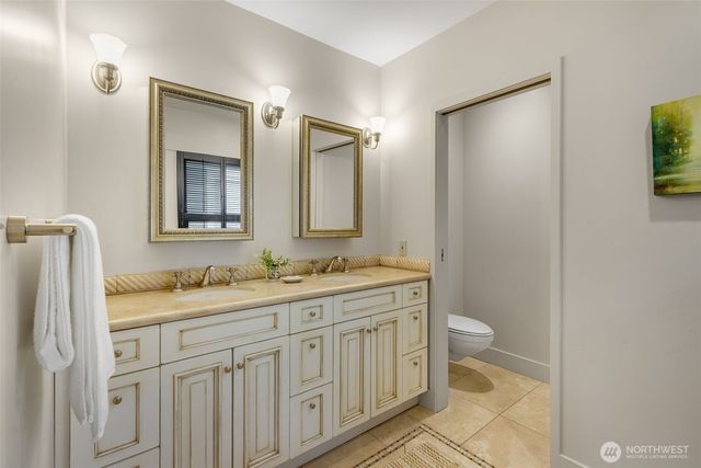 1000 15th Avenue E, Seattle, WA 98112