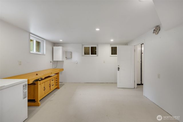 1000 15th Avenue E, Seattle, WA 98112