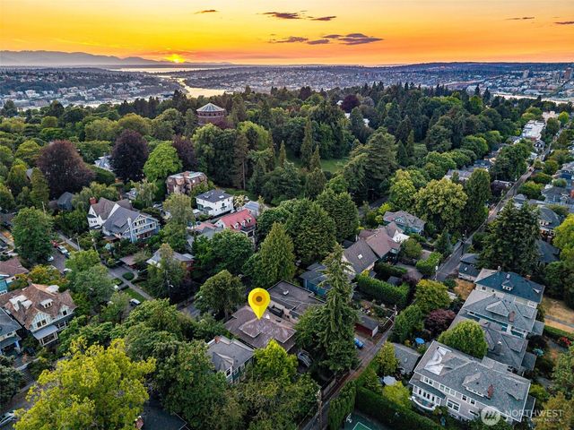 1000 15th Avenue E, Seattle, WA 98112