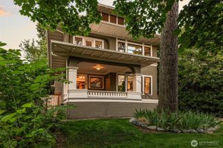 1000 15th Avenue E, Seattle, WA 98112