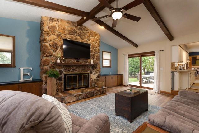 2308 Royal Drive, Cedar Falls, IA 50613