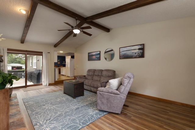 2308 Royal Drive, Cedar Falls, IA 50613