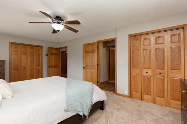 2308 Royal Drive, Cedar Falls, IA 50613