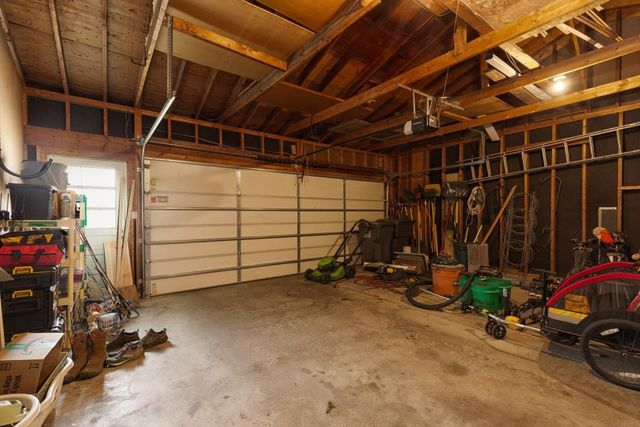 2308 Royal Drive, Cedar Falls, IA 50613