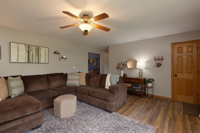 2308 Royal Drive, Cedar Falls, IA 50613