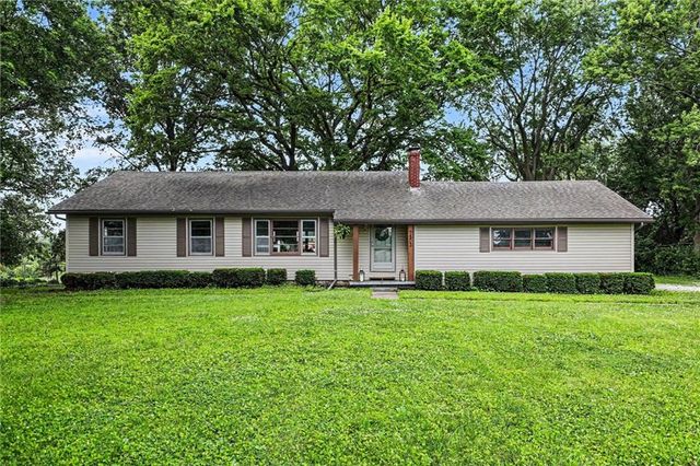 7503 Harry S Truman Road, Grandview, MO 64030