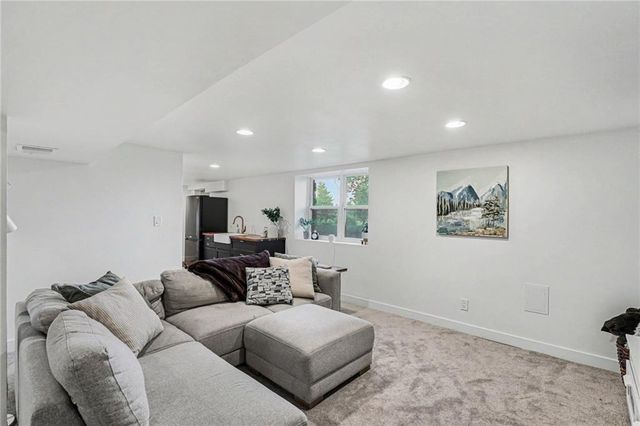 7503 Harry S Truman Road, Grandview, MO 64030