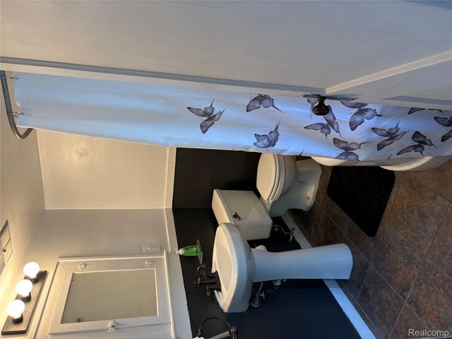 487 W Troy Street, Ferndale, MI 48220