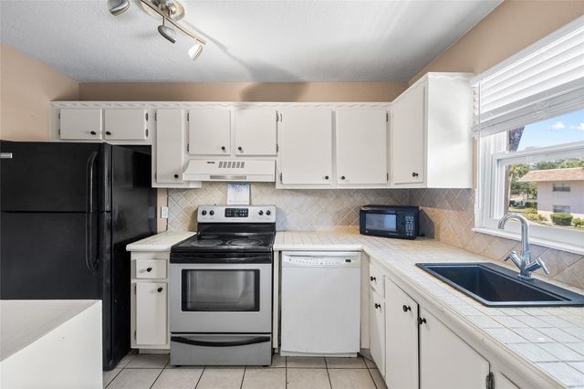 2727 75TH STREET W 8A13, Bradenton, FL 34209