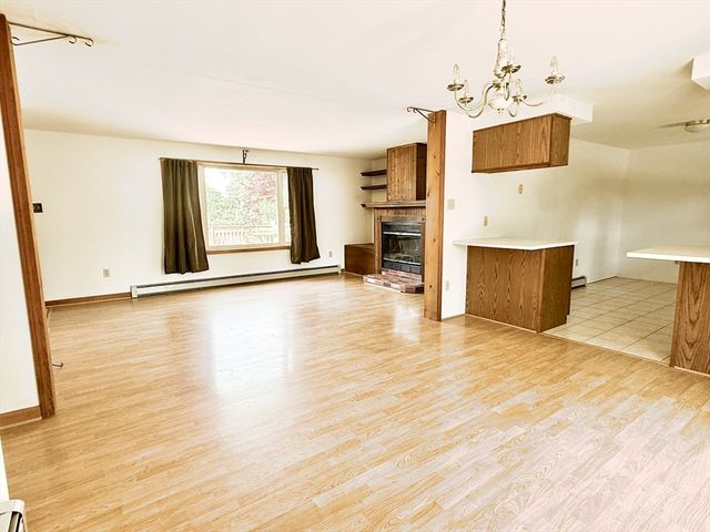 3 Teal Cir, Fairhaven, MA 02719