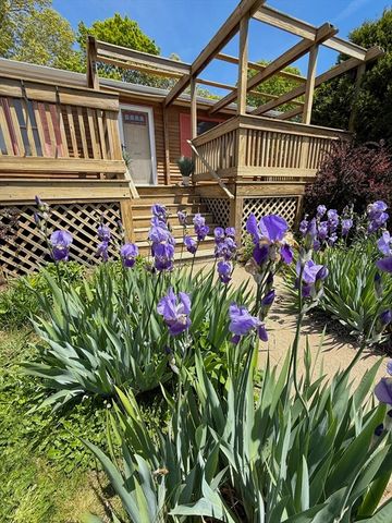 3 Teal Cir, Fairhaven, MA 02719