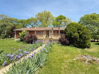 3 Teal Cir, Fairhaven, MA 02719